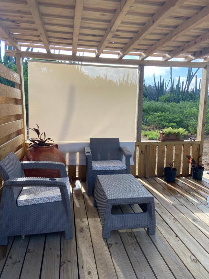 Cozy Studio With Private Spa Oranjestad Luaran gambar