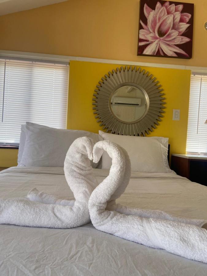 Cozy Studio With Private Spa Oranjestad Luaran gambar